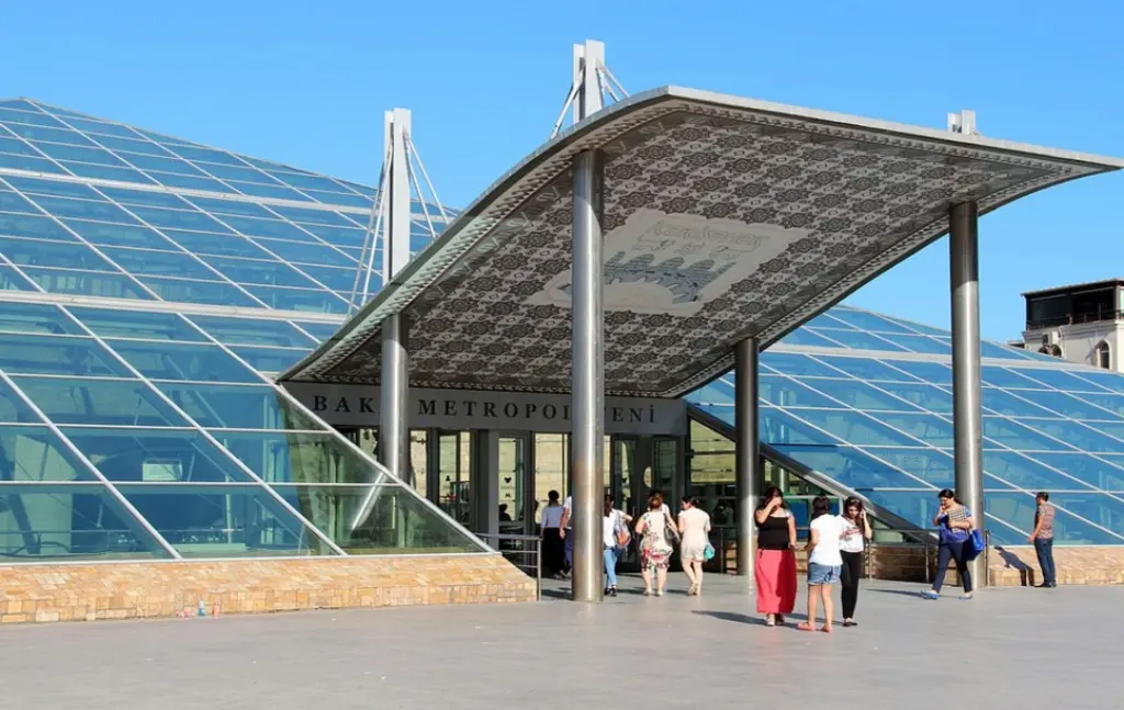 Станция метро Ичери-шехер в Баку