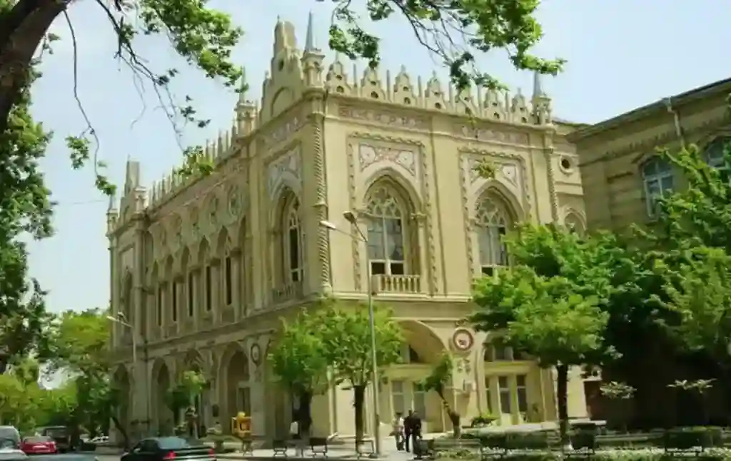 Здание нефтепромышленника и мецената Мусы Нагиева (Исмаилия) в Баку