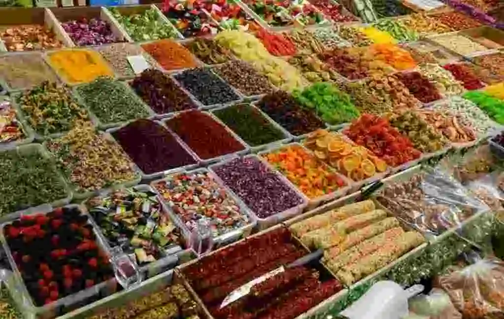 ryad-fruktov-na-zelyonom-rynke-baku