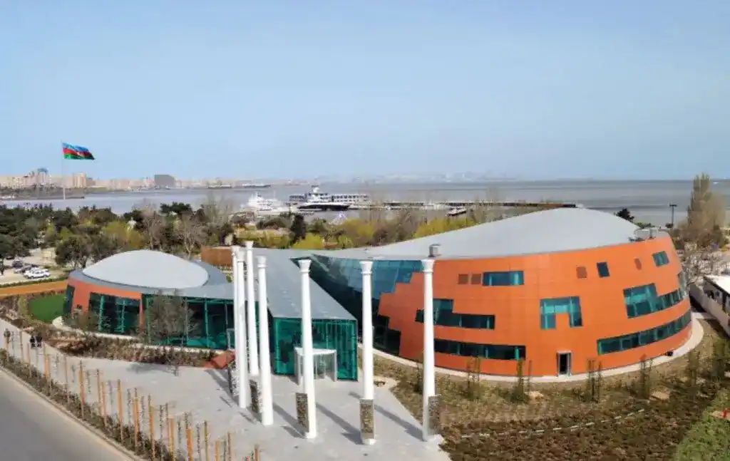 Центр Мугама вид сверху Центр Мугама вид сверху