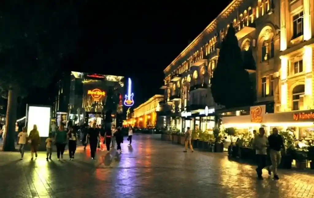 Улица Мамед Эмин Расулзаде